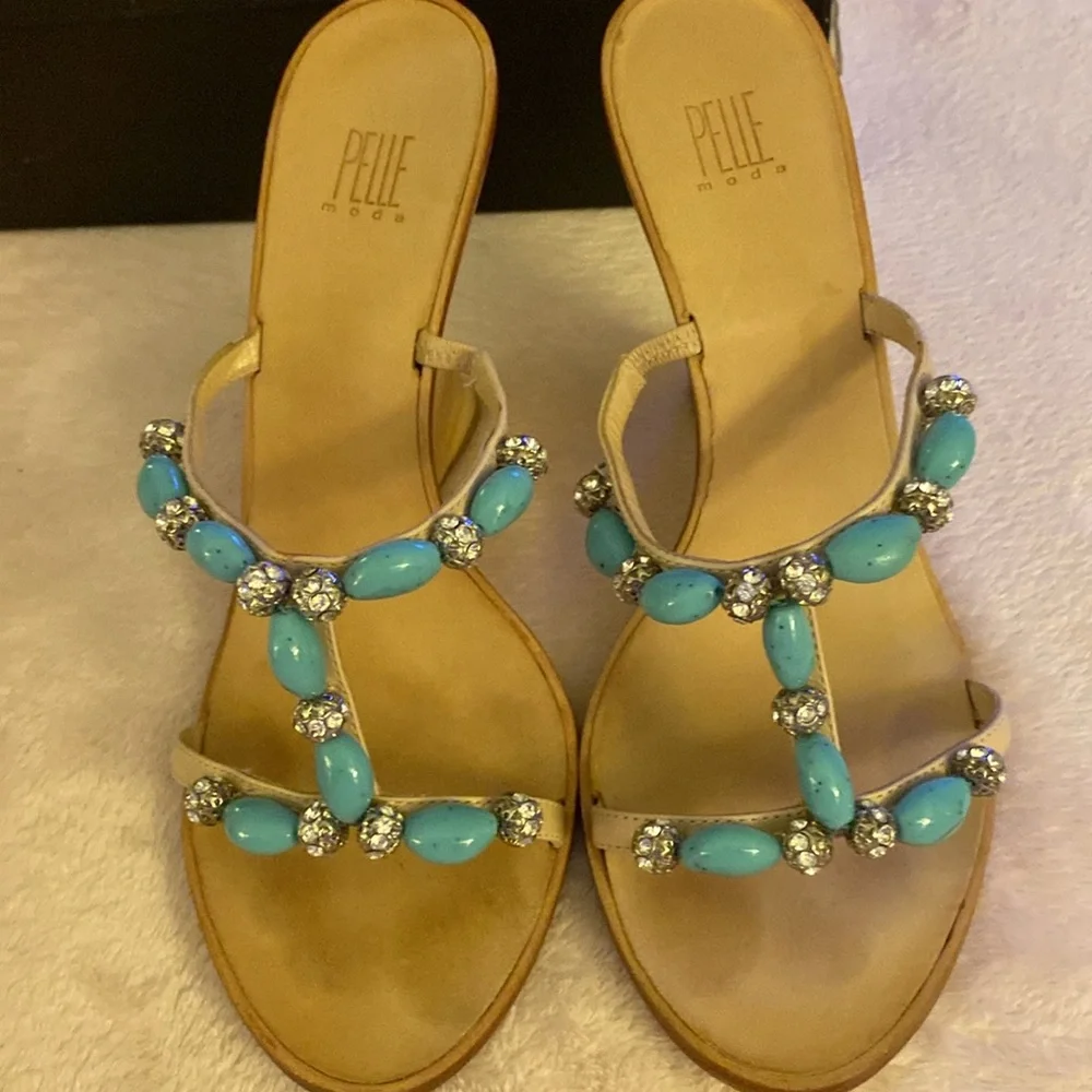 Beautiful Jeweled Wedge - Picture 7 of 13